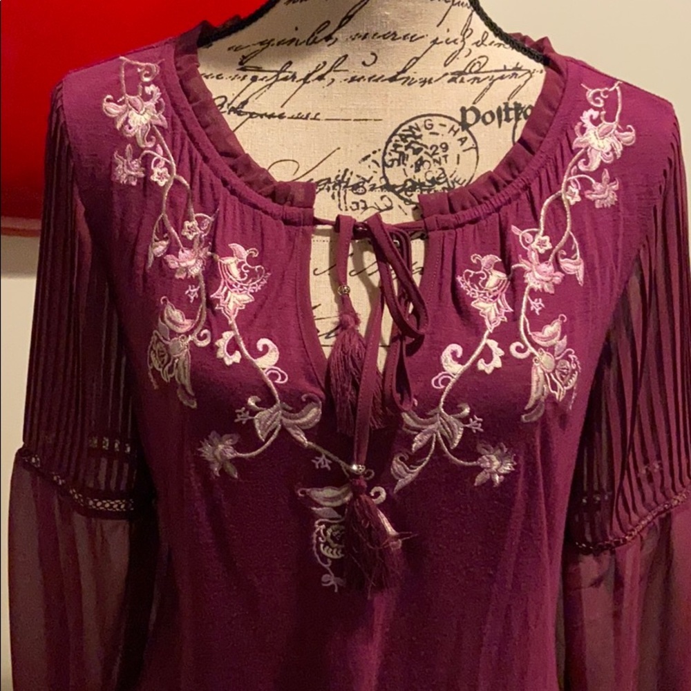 White House Black Market Blouse